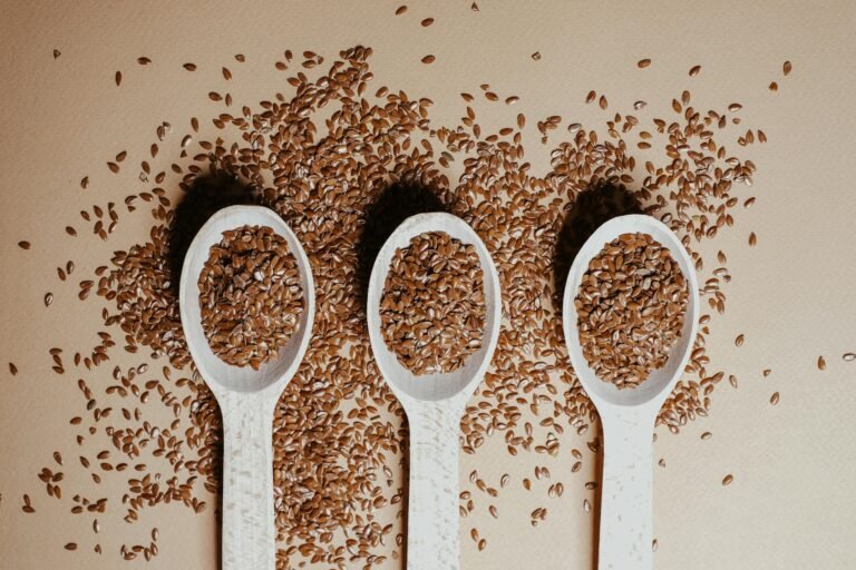 Unlock easy digestion relief in just days with a teaspoon of flaxseeds!
