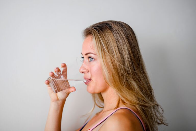 Daily water intake: how much do you really need?